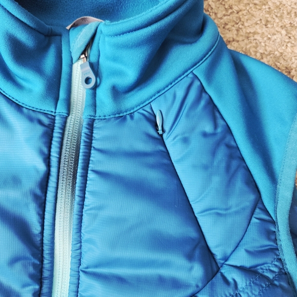 Athleta Puffer Vest Flashback Teal Embroidered Back Performance Running Size S - Picture 3 of 13